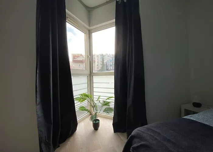 شقة Grand F3 Tres Lumineux, Proche Gare, Avec Parking Proudhon *