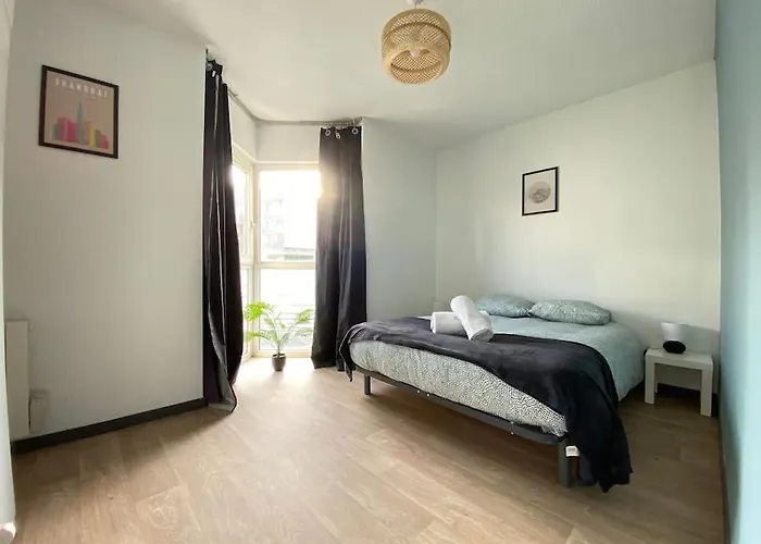 Grand F3 Tres Lumineux, Proche Gare, Avec Parking Proudhon * Clermont-Ferrand