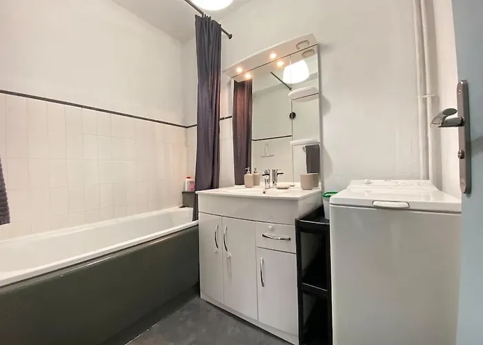 شقة Grand F3 Tres Lumineux, Proche Gare, Avec Parking Proudhon كليرمونت-فيراند